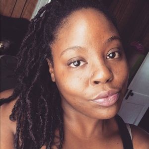 Meet your Posher, Courtney